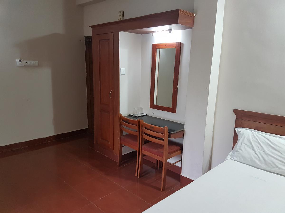 Shalimar Metro Hotel Kochi Exterior foto